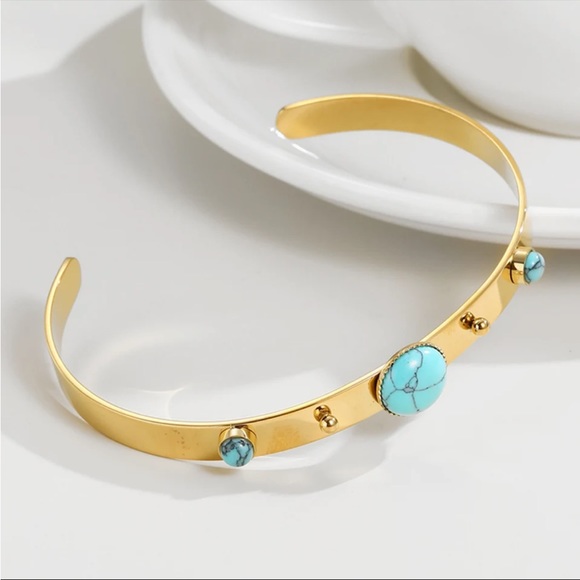 18K Gold Plated Stainless Steel Bangle - Picture 1 of 5